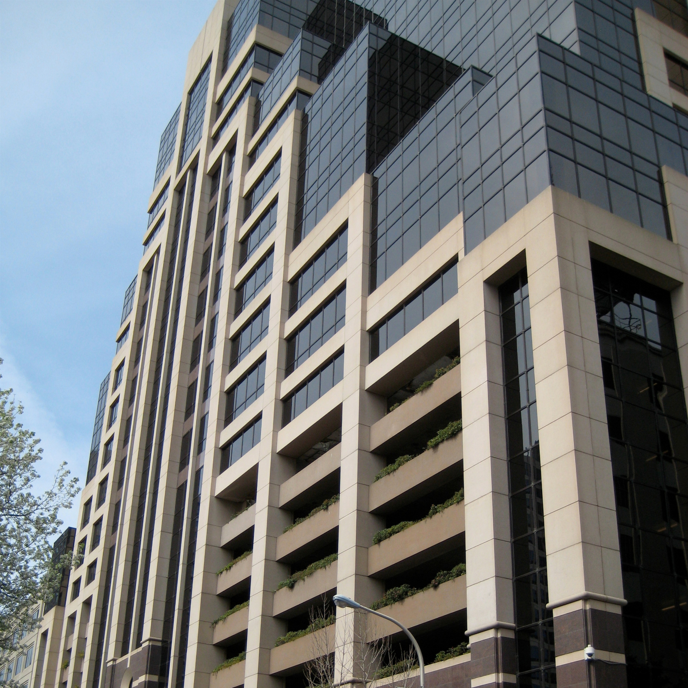 Army Corps of Engineers _ Sacramento, CA _ 325,000 SF _ Office